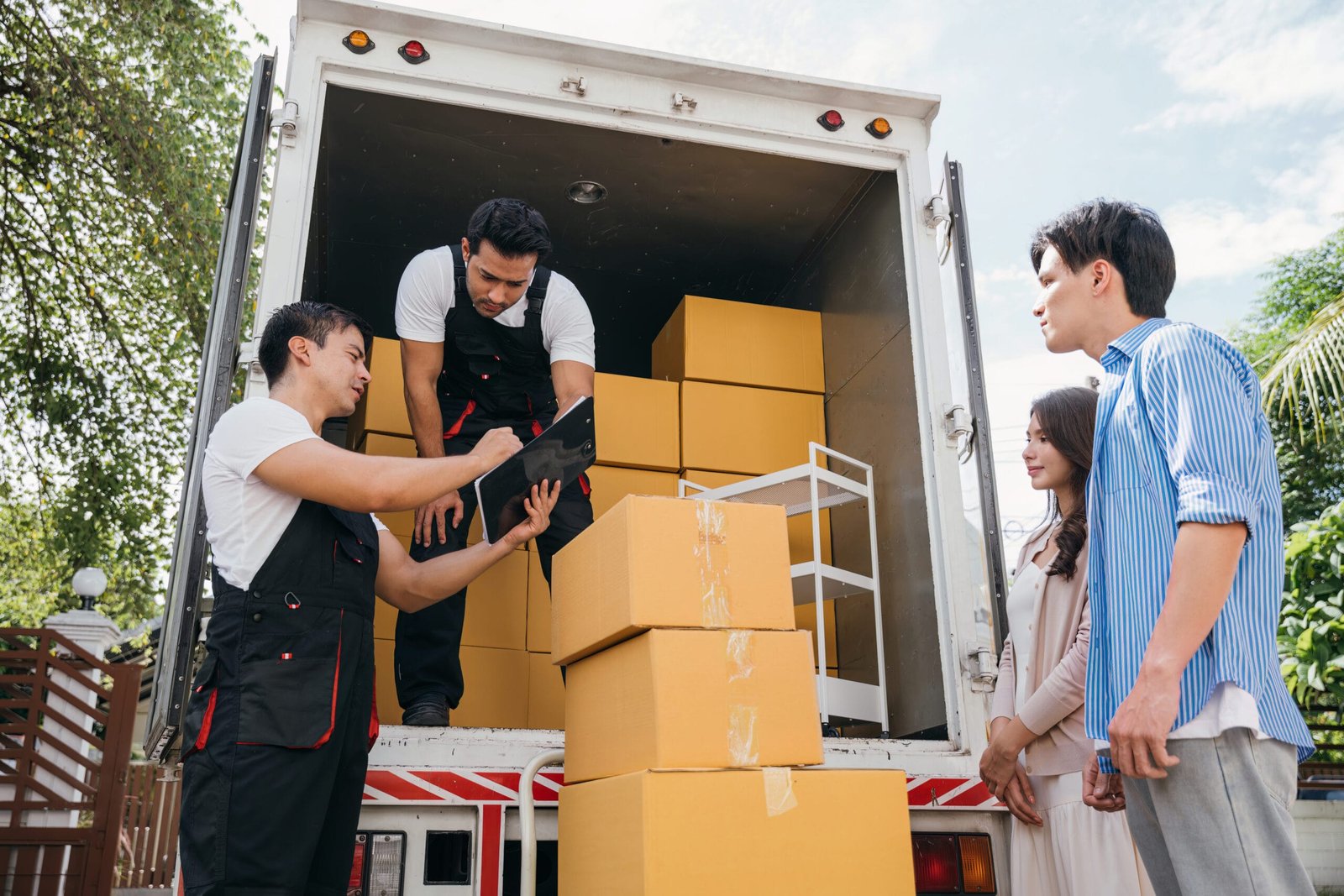 professional relocation services offered by professional movers